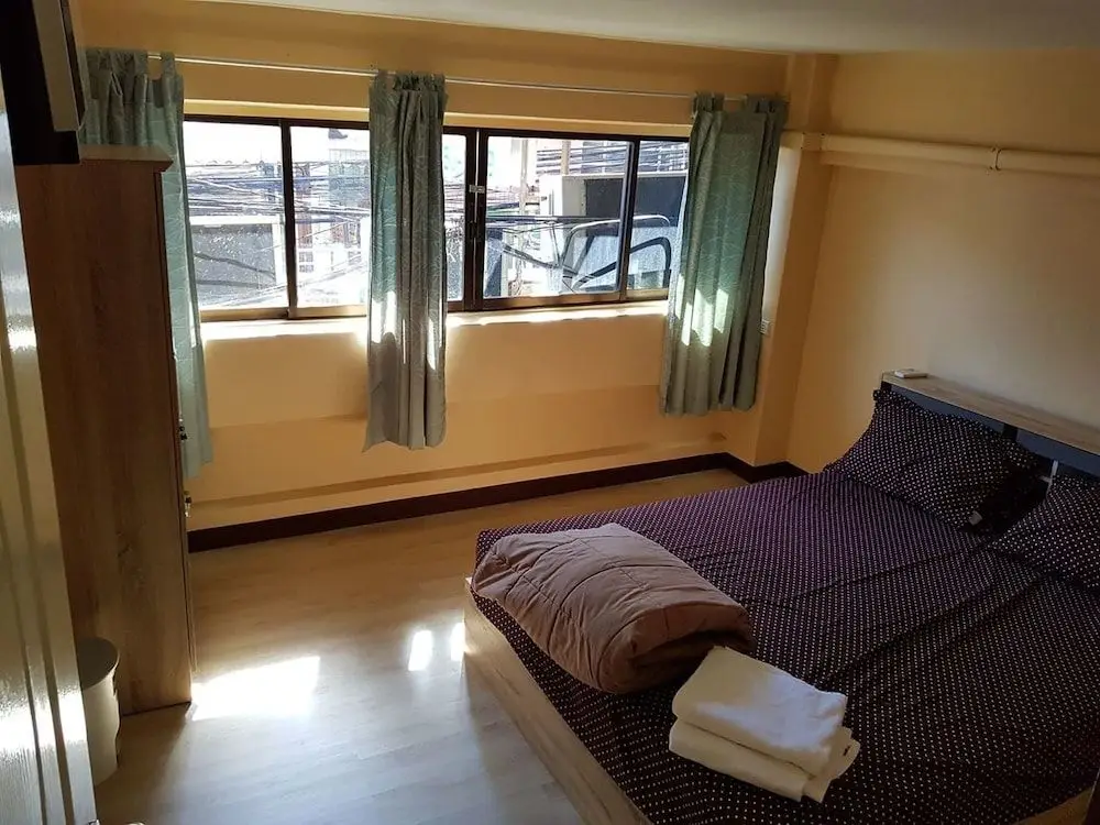 Бангкок: Everest Hostel