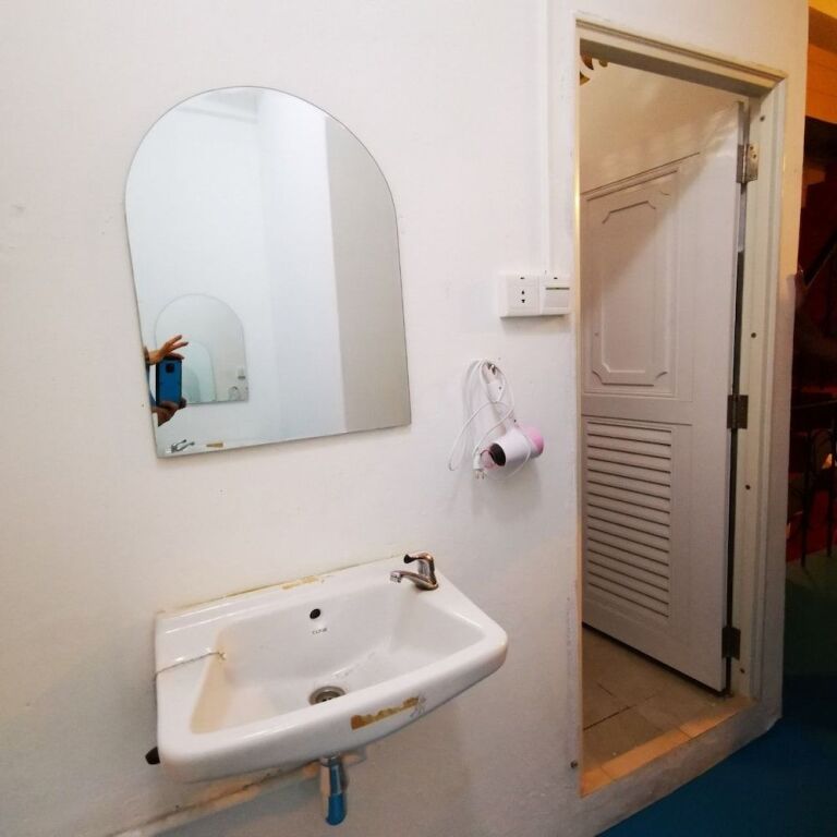 Канчанабури: Dluck Hostel