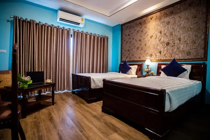 Кхлонг-Янг: Chunlee Grand Hotel