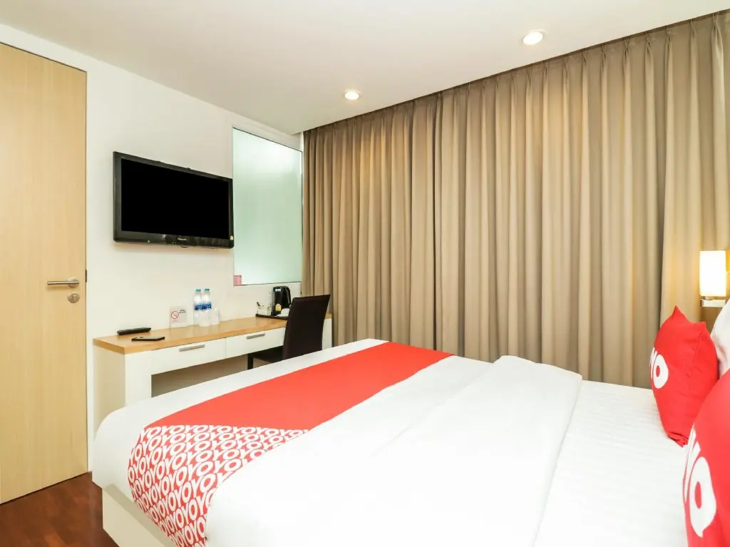 Бангкок: OYO 225 Premier Place Hotel