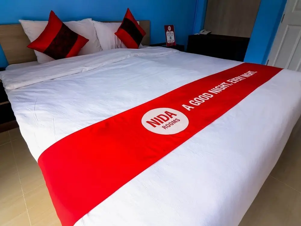 Чиангмай: Nida Rooms Rat Uthit Soi 7 Temple