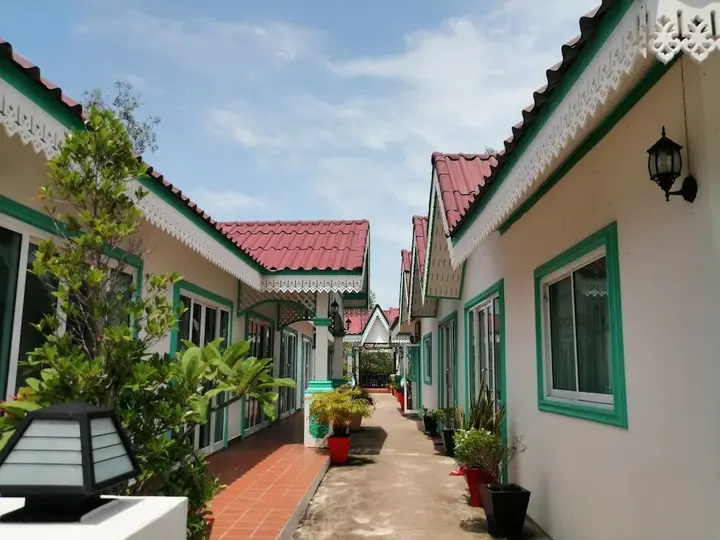 Сатун: Tanjung Buri
