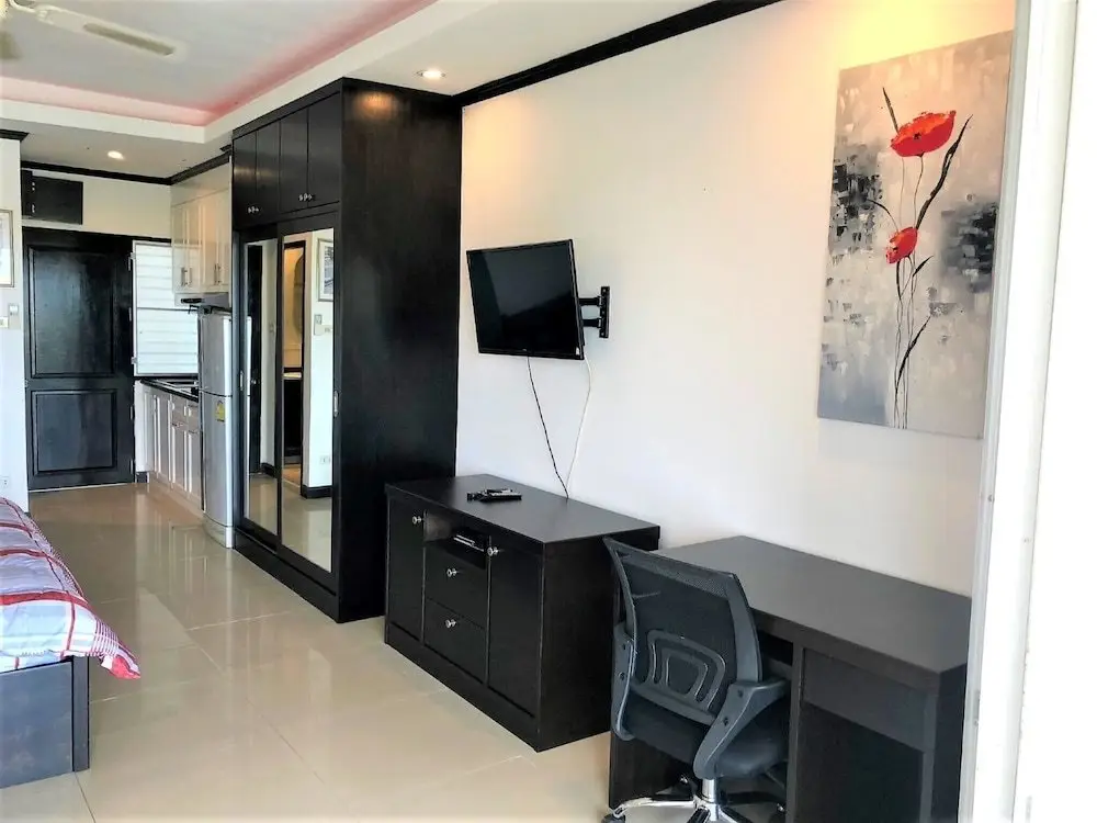Паттайя: Top Floor Spacious Studio