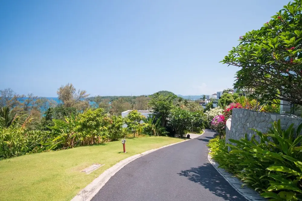 Beautiful 3-Bedroom Villa at Surin Beach — фото 1
