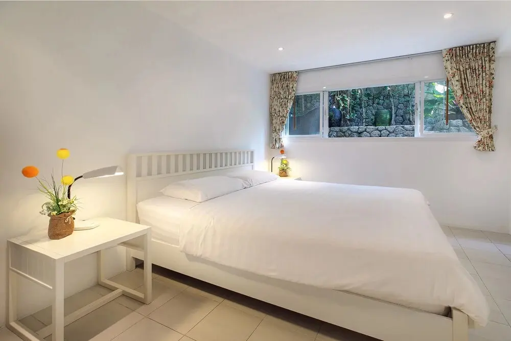 Тхаланг: Spacious 5-Bedroom Surin Beach Villa