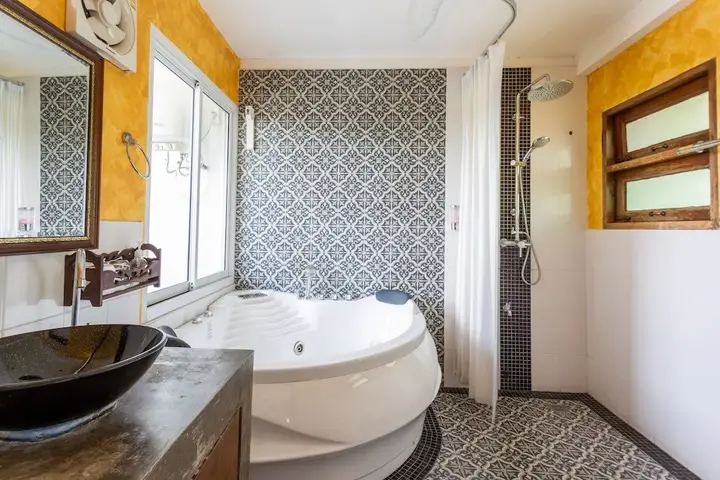 Чиангмай: De Nawarat Chiang Mai Boutique Apartment