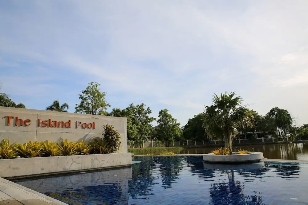 Паттайя: 4 BR Private Villa in V49 Pattaya w/ Village Pool