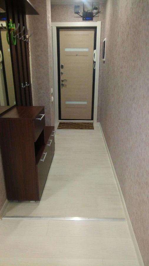 Смоленск: Apartment on Rayevskogo 10