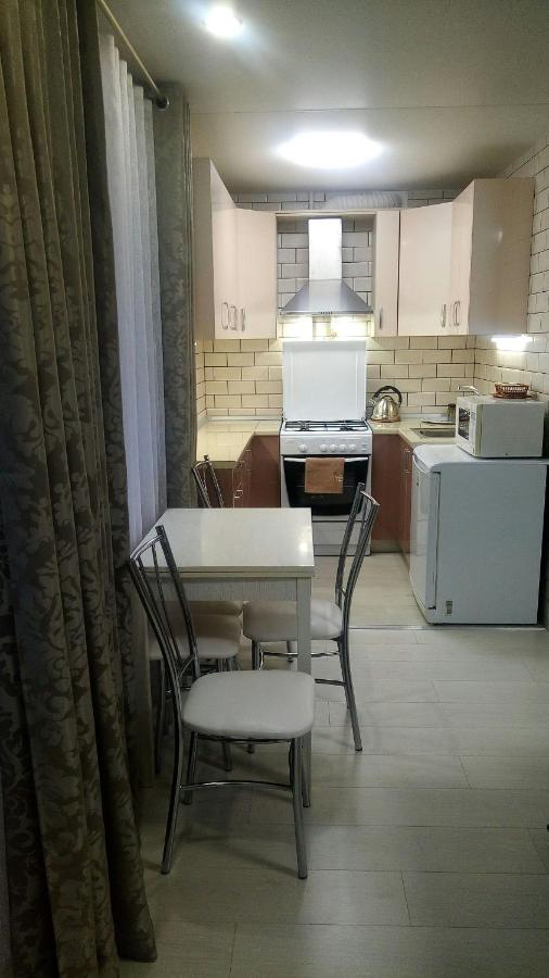 Смоленск: Apartment on Rayevskogo 10