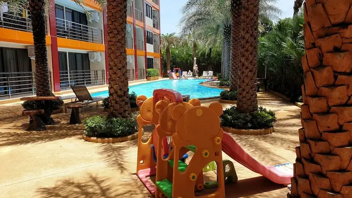 Тхаланг: 1 Bedroom Apartment with Stunning Views
