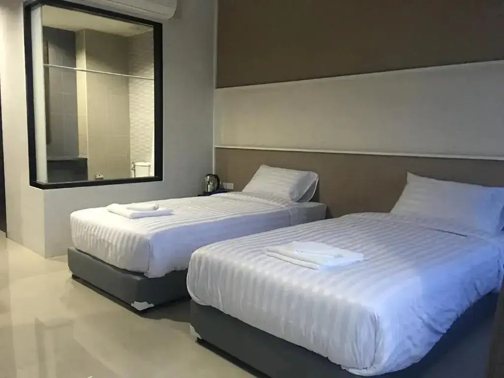 Маха Сарахам: S-Tawan Hotel & Convention