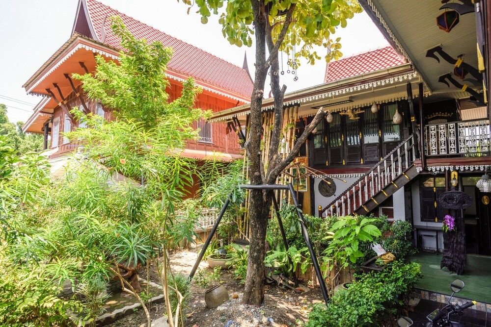 Бангкок: Oyo 326 Ruen Thai Mareeya
