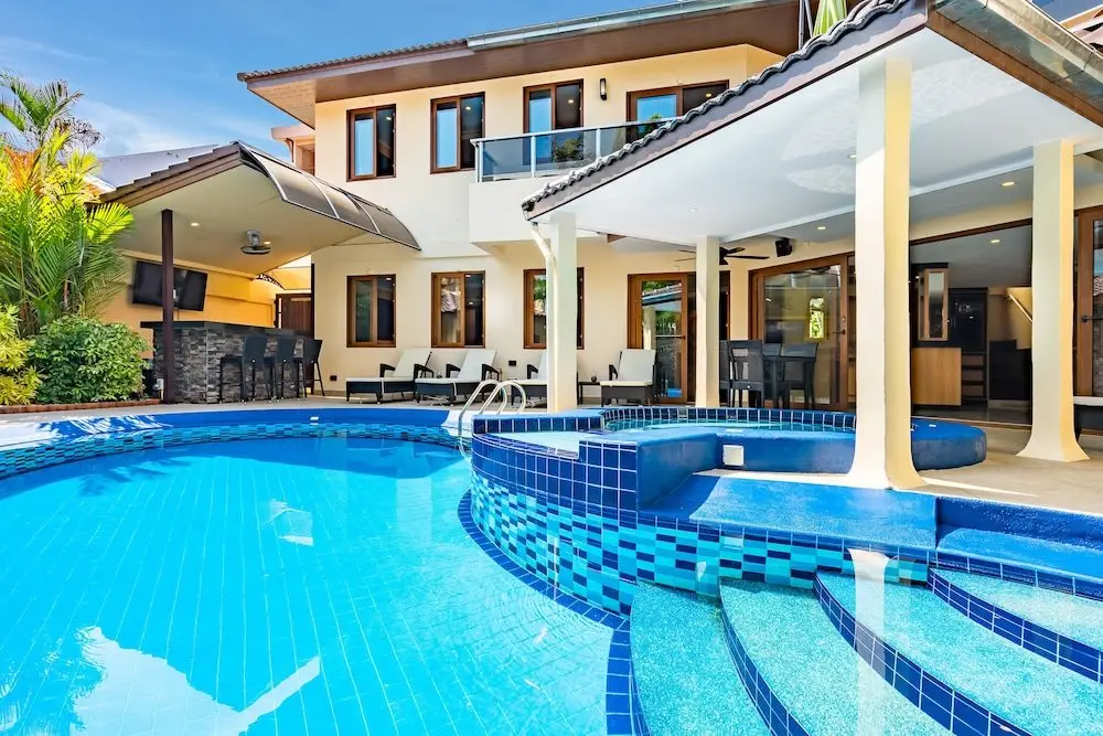 Паттайя: Luxury Pool Villa T1 near Walking Street