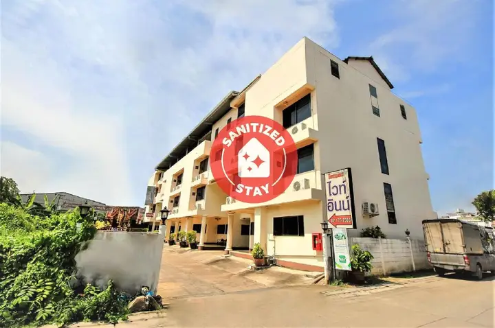 Банг Пхли: OYO 383 White inn hotel