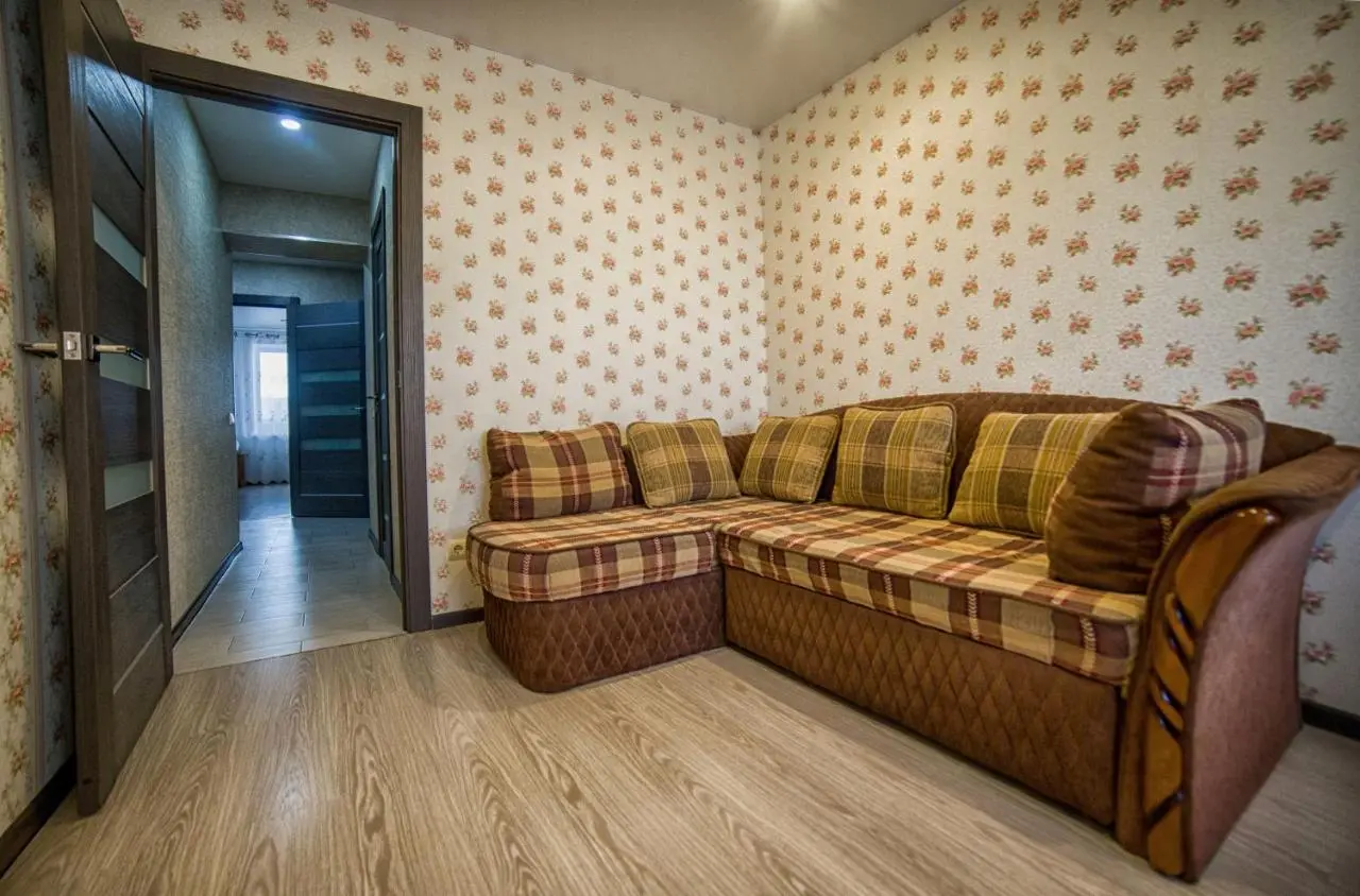 Смоленск: Apartment On Matrosova 16