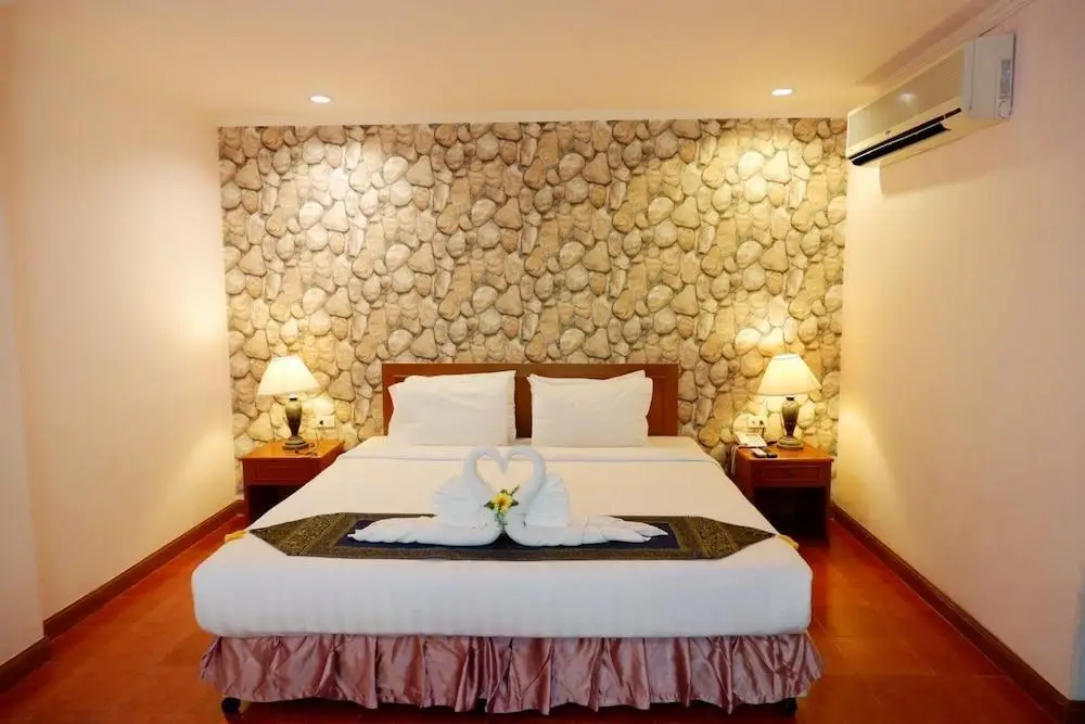 Кату: Happy Holiday Resort and Apartment