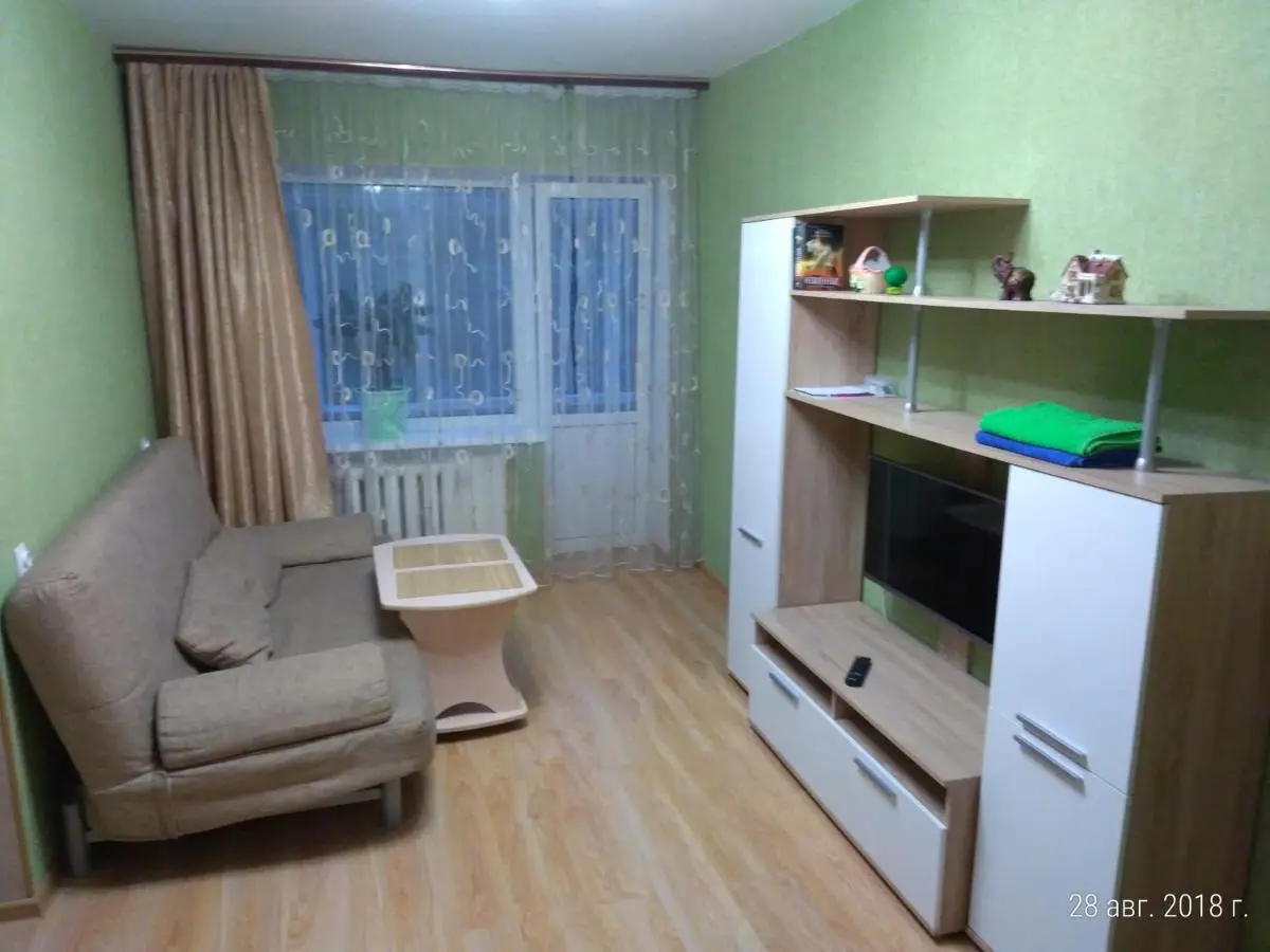 Смоленск: Apartment on Novo-Roslavlskaya 4