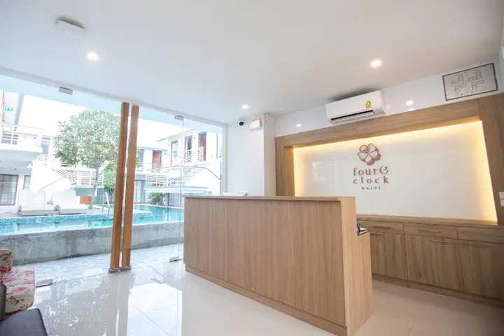 Чиангмай: Four O'clock Hotel