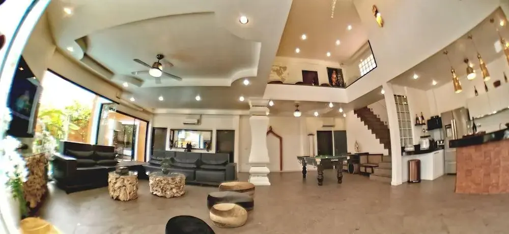 Паттайя: TUCHELAND Luxury Pool Villa Pattaya Walking Street 7 Bedrooms