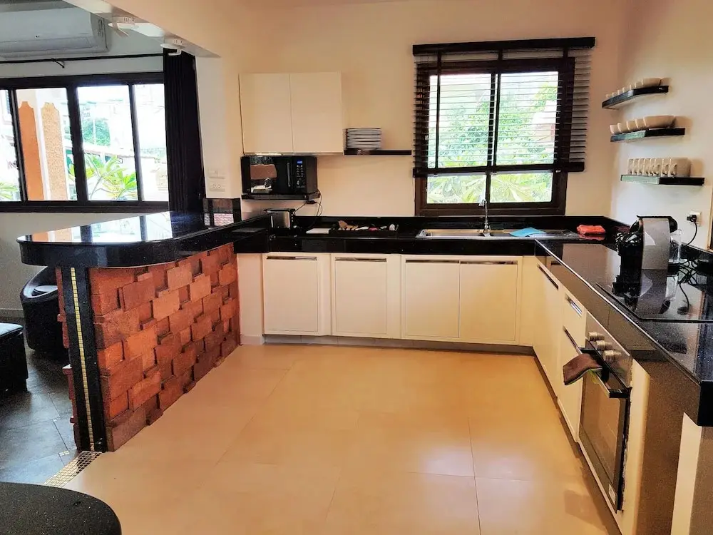 Паттайя: WOWLAND Luxury Pool Villa Pattaya Walking Street - 6 Bedrooms