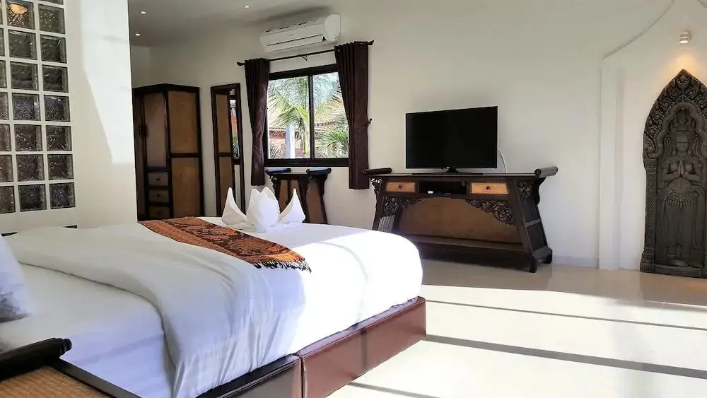 Паттайя: WOWLAND Luxury Pool Villa Pattaya Walking Street - 6 Bedrooms