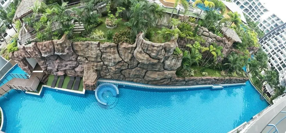 Паттайя: Laguna Beach Resort 3 Jomtien Beach By Deli Real Estate