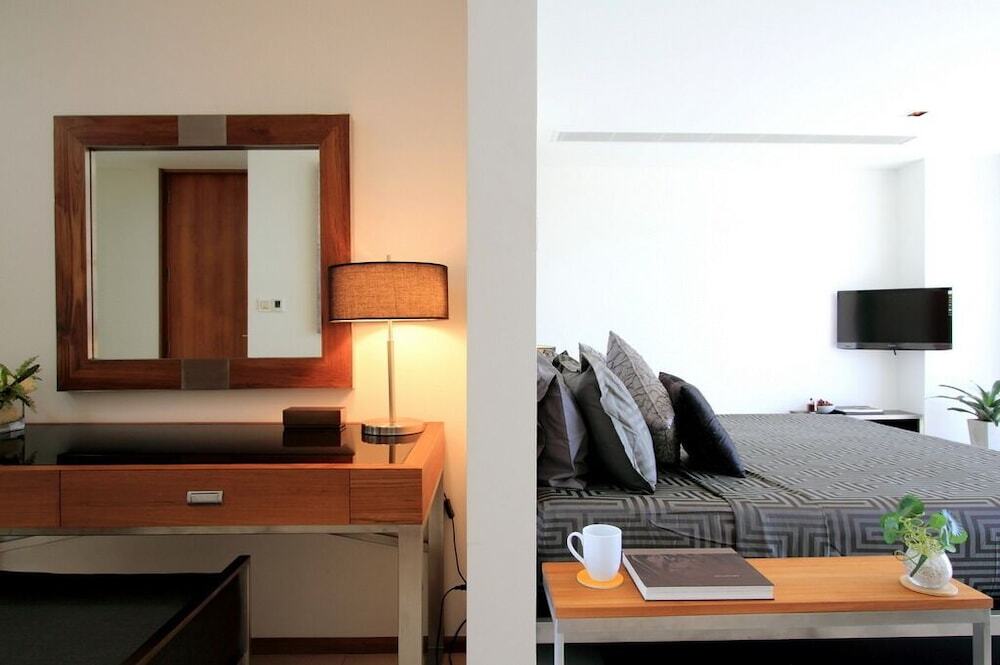 Муанг: The Heights Penthouse Seaview 3 Bedroom A2