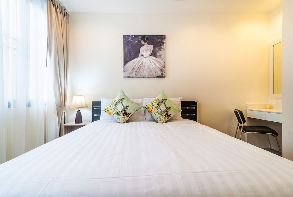 Тхаланг: 3bdr townhouse 800m from Bangtao beach