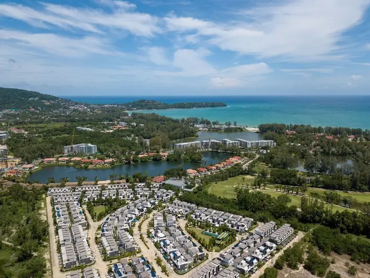 Тхаланг: 3bdr townhouse 800m from Bangtao beach