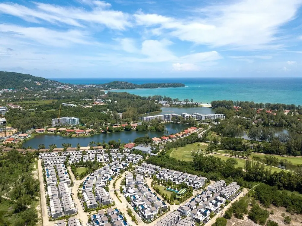Тхаланг: Townhouse With A Walking Distance From Bangtao Beach