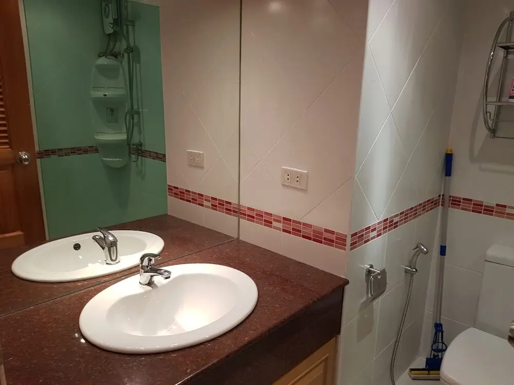 Паттайя: 5th Floor Condo Jomtien Beach