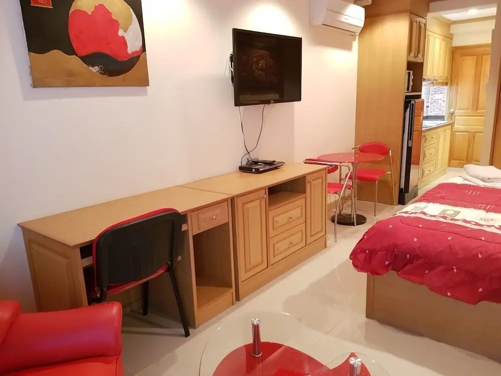 Паттайя: 5th Floor Condo Jomtien Beach