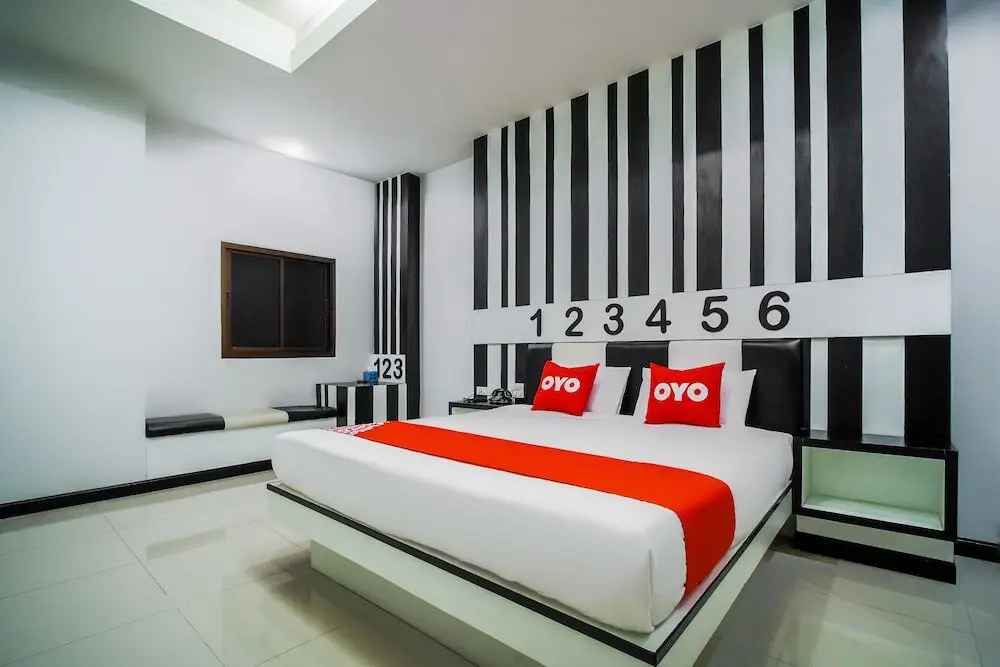 Сирача: OYO 535 Phadaeng Hotel