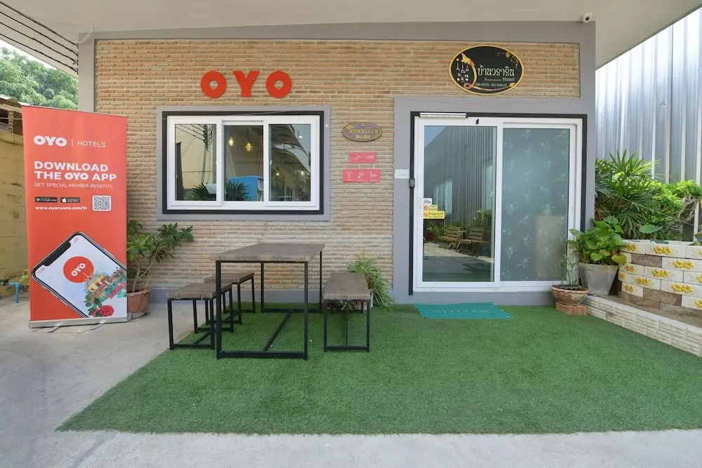 Паттайя: OYO 526 Baan Wararin Hostel