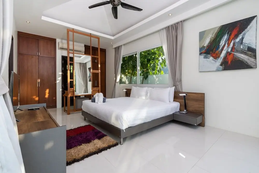 Кату: Tropical Pool Villa With Private Rooftop