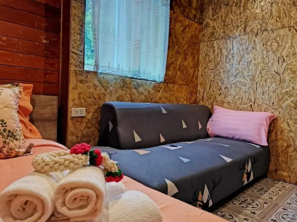 Бангкок: Gardenroom Home Stay And Cafe Suvarnabhumi