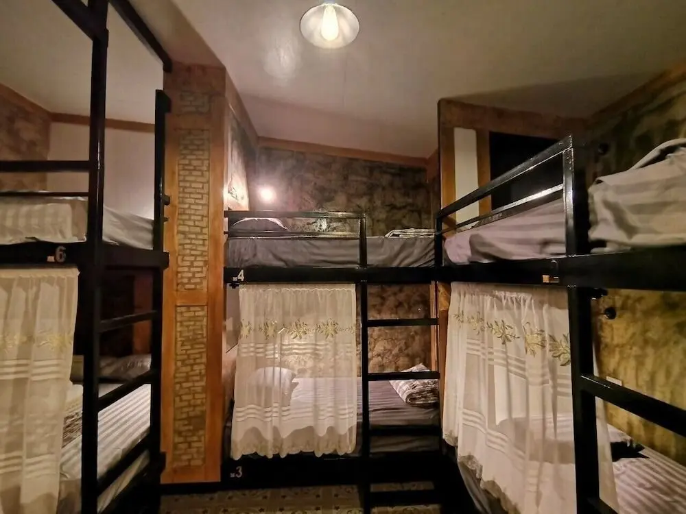 Бангкок: Gardenroom Home Stay And Cafe Suvarnabhumi