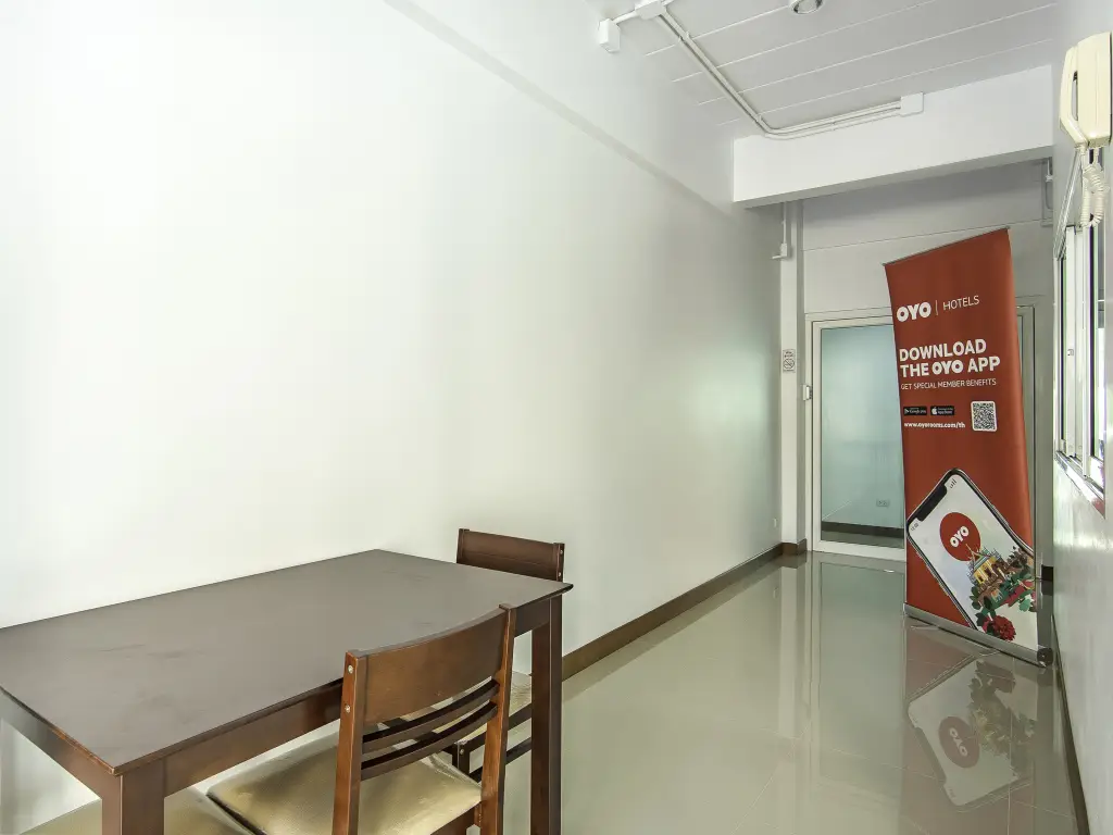 Муанг: OYO 601 C W Mansion Phuket