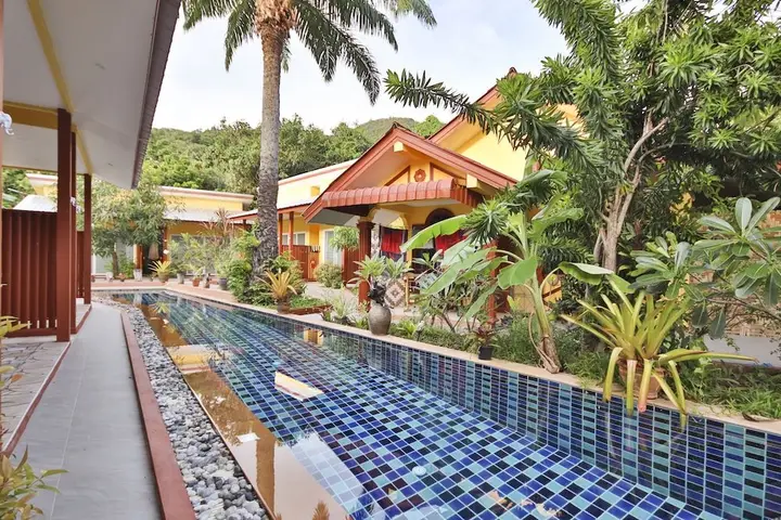 Муанг: Ban Elephant Blanc Bungalow