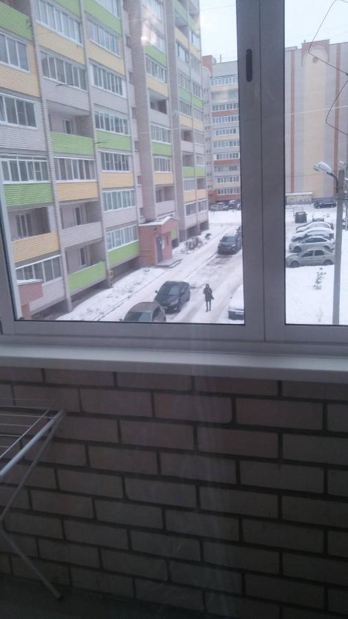 Смоленск: Apartamenty na Yubileynoy