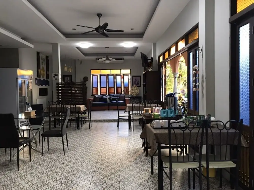 На Чом Тхиан: Excellence Villas & Hostel