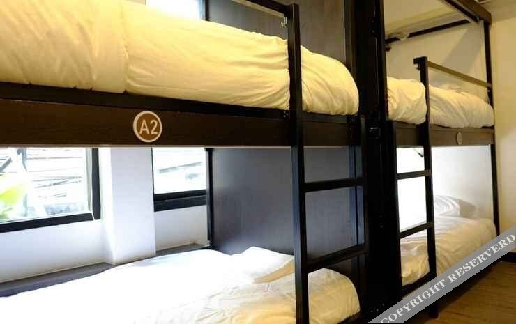 Бангкок: Another Day in Bangkok A D B 08 Express - Hostel
