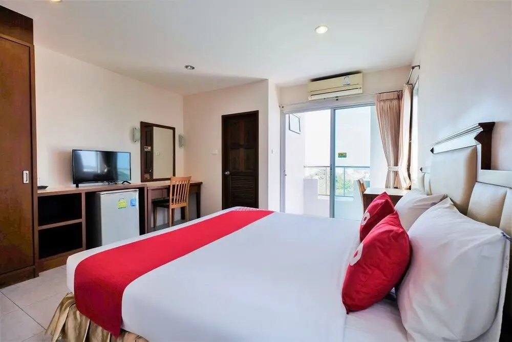 Муанг: OYO 605 Lake View Phuket Place