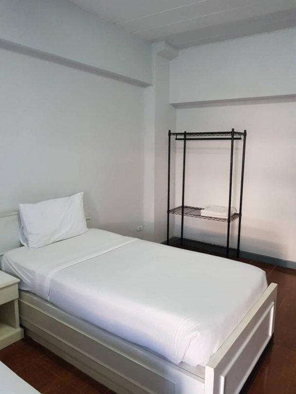 Кхонкэн: Pennueng Hotel
