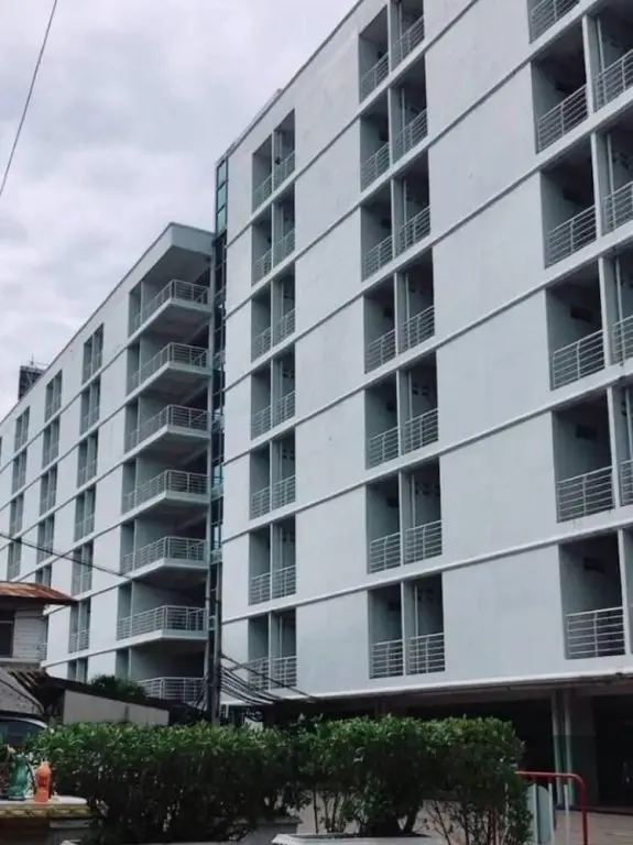 Кхонкэн: Pennueng Hotel