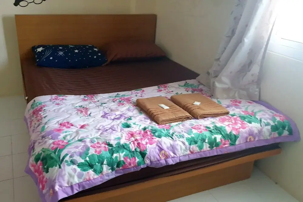 Чонбури: OYO 1025 Lamer Guesthouse