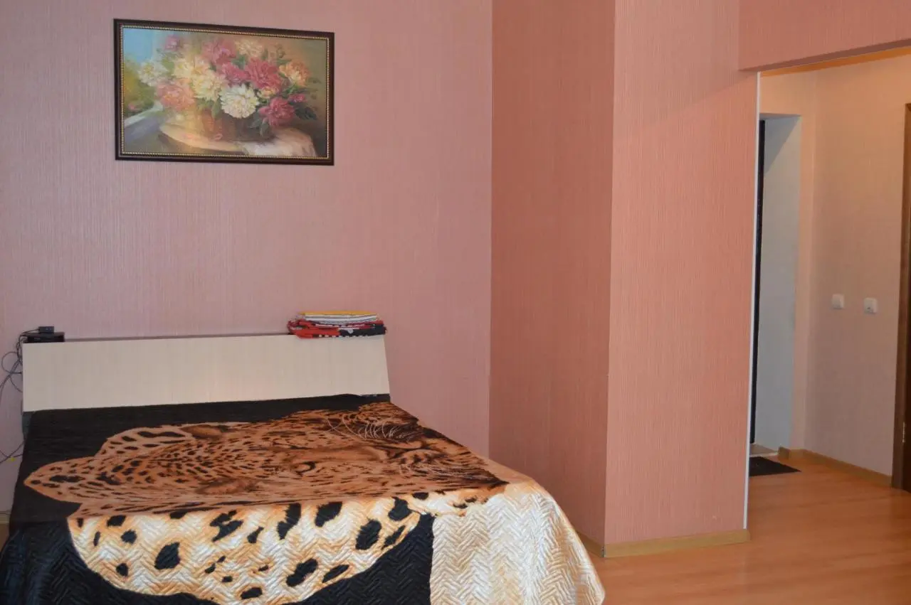 Смоленск: Apartments on Generala Paskevicha