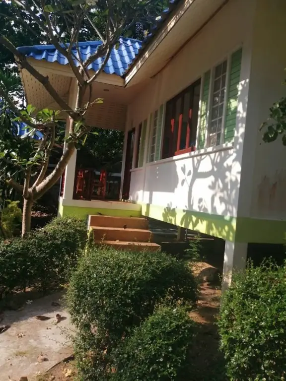 Остров Тау: Pranee Bungalow