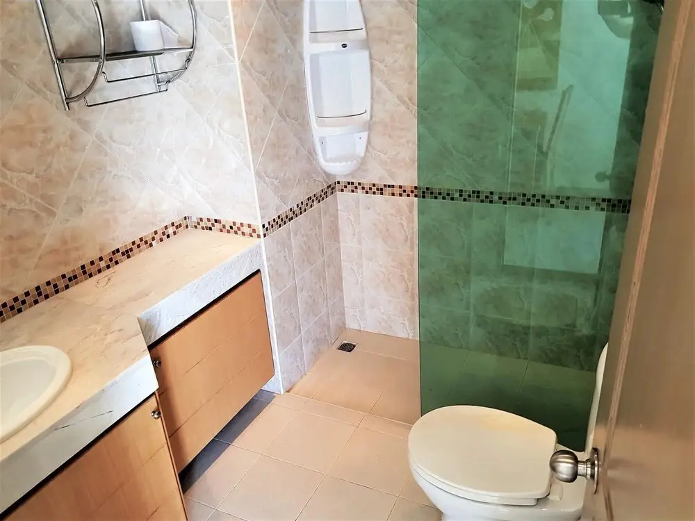 Паттайя: Sea View Corner Condo Jomtien