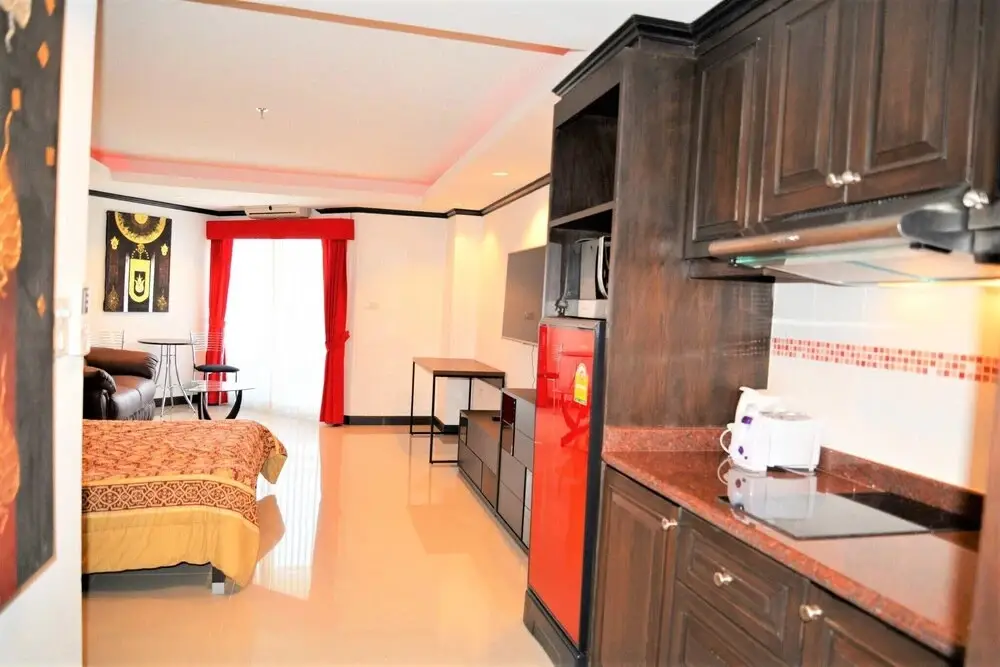 Паттайя: High Floor Apartment at Angket